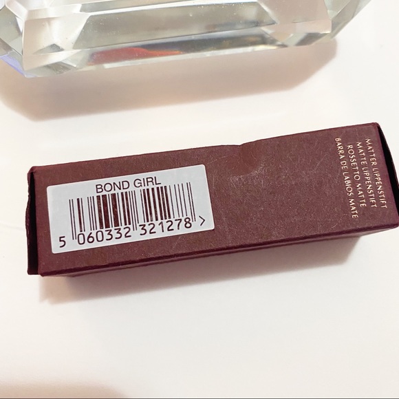 Charlotte Tilbury Matt Revolution Bond Girl Lips - Picture 4 of 6